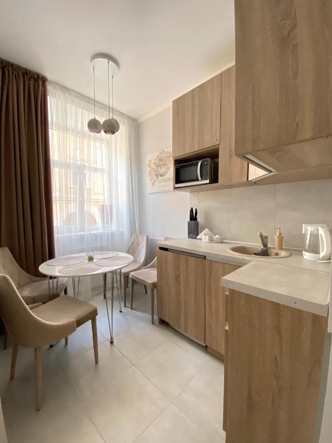 Homelike Apartment Lviv Exterior photo